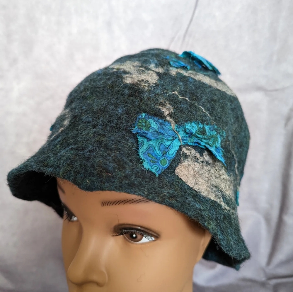 Handmade Wool Felt Cloche in Dark Teal